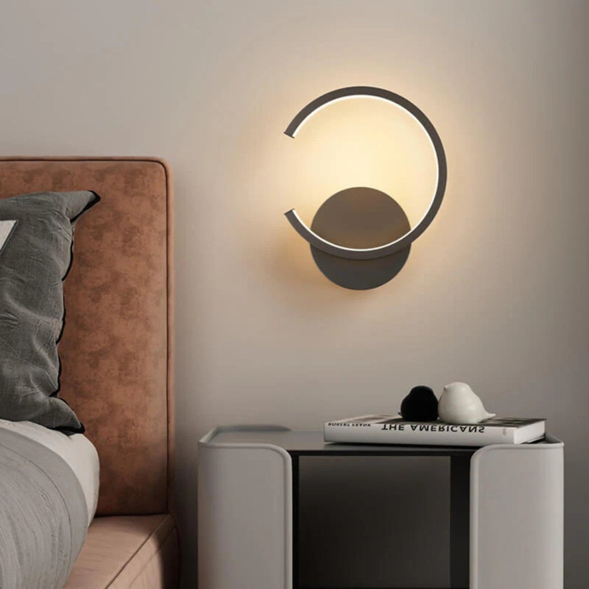 Adjustable Round LED Wall Lamp - Bedside Lamp - Wild Eye Vision