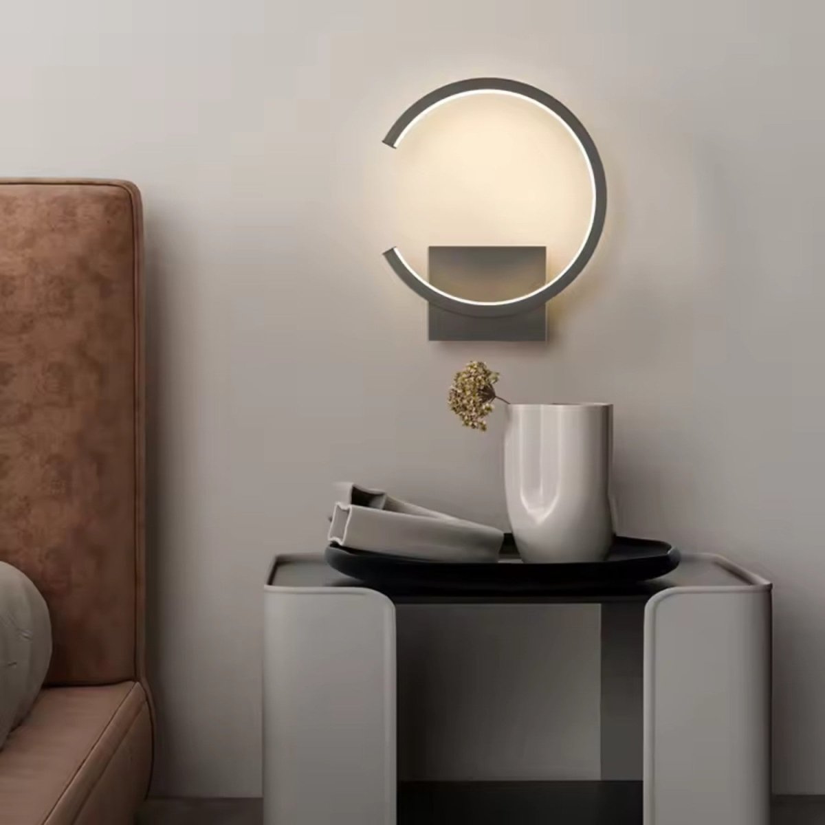 Adjustable Round LED Wall Lamp - Bedside Lamp - Wild Eye Vision