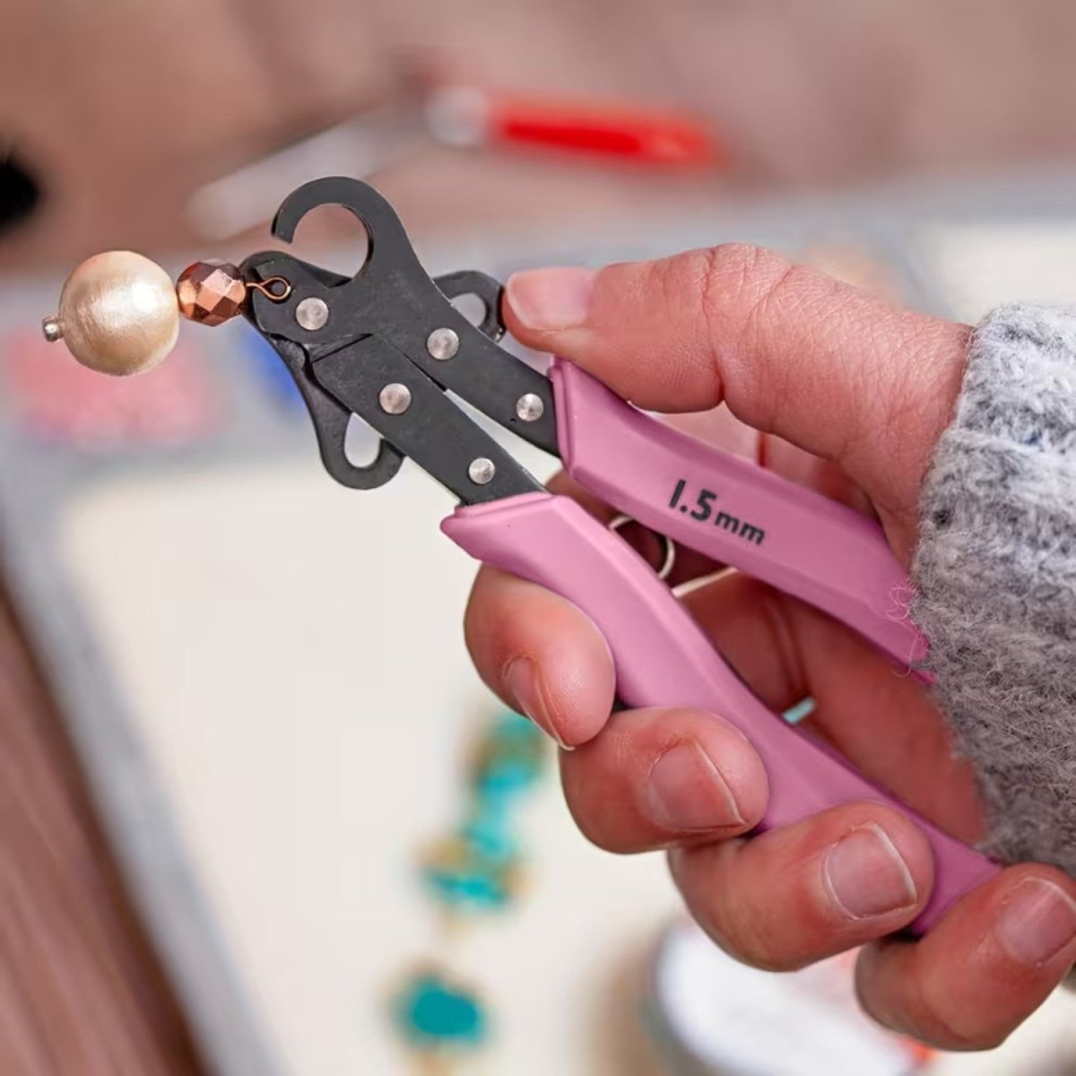 Precision Jewelry Looping Pliers - Jewelry Plier - Wild Eye Vision