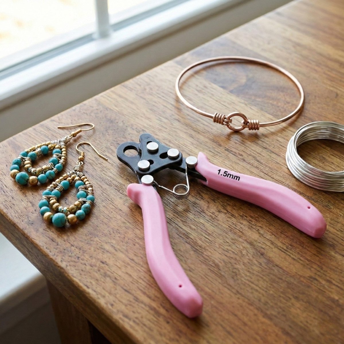 Precision Jewelry Looping Pliers - Jewelry Plier - Wild Eye Vision