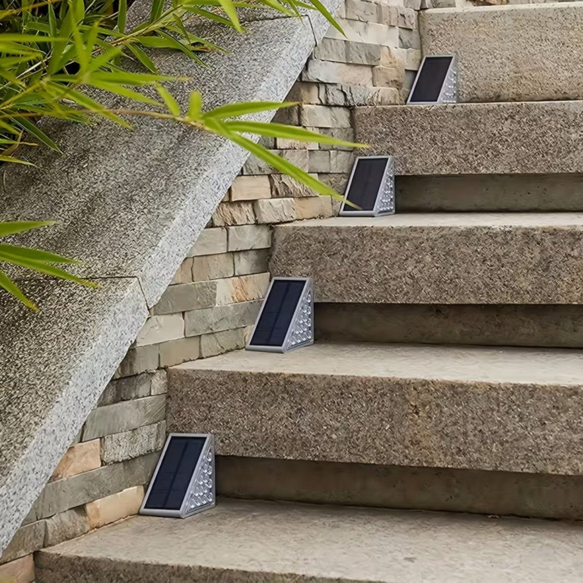 Solar LED Stair Lights - Garden Light - Wild Eye Vision