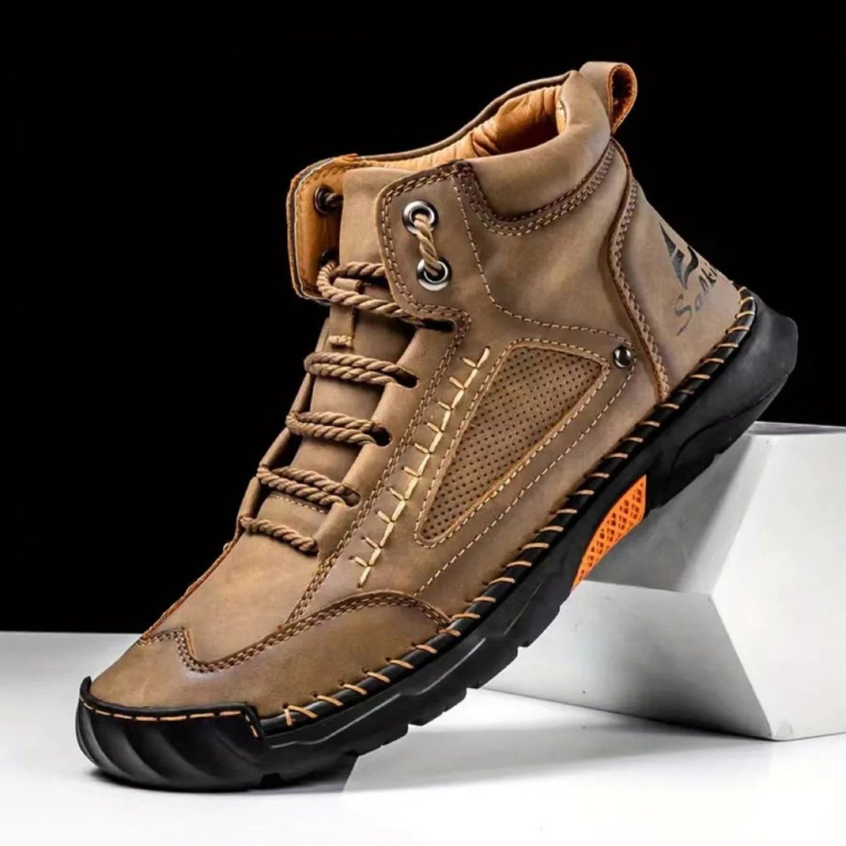 Comfortable and Stylish Boots for Men - Barefoot Shoes - Wild Eye Vision