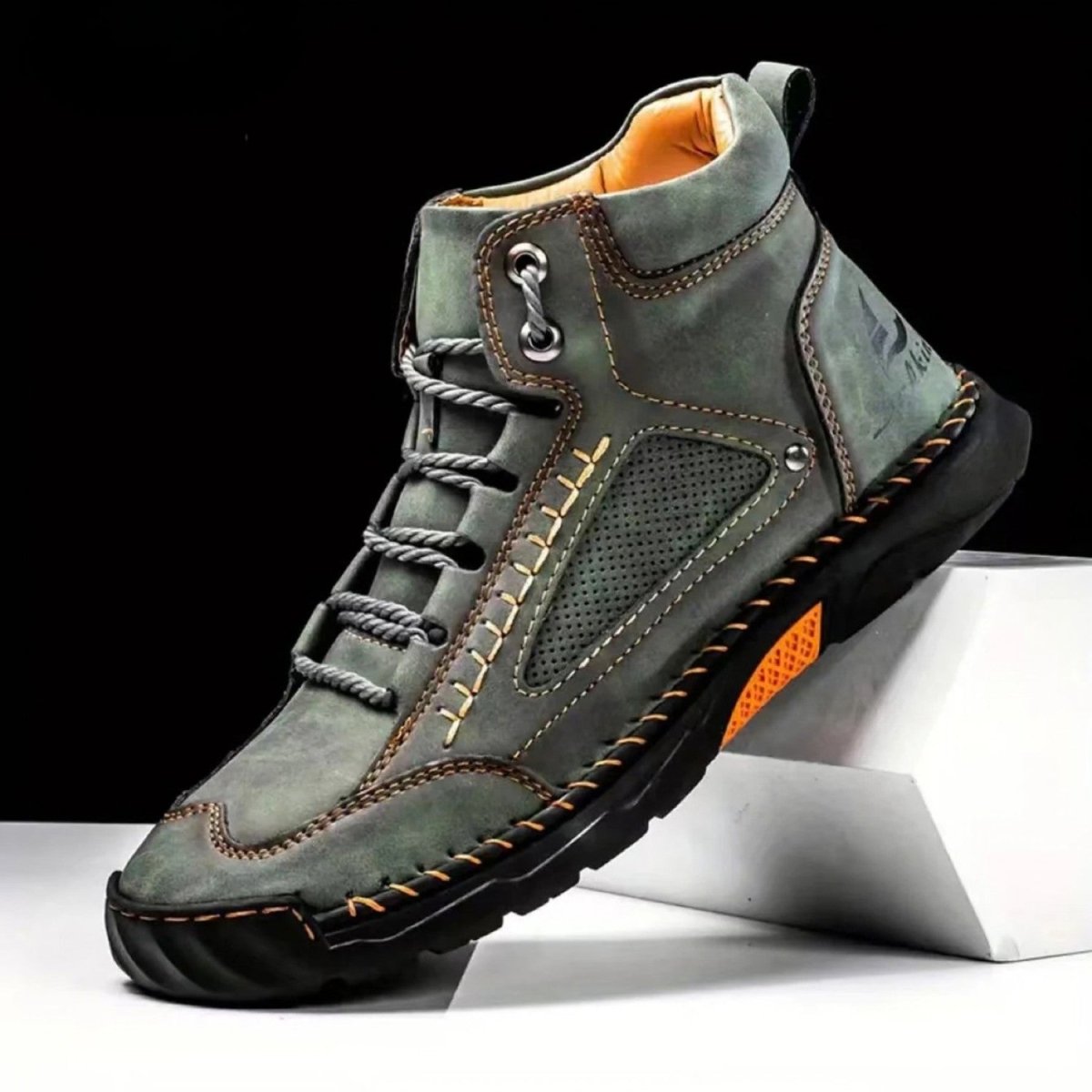 Comfortable and Stylish Boots for Men - Barefoot Shoes - Wild Eye Vision