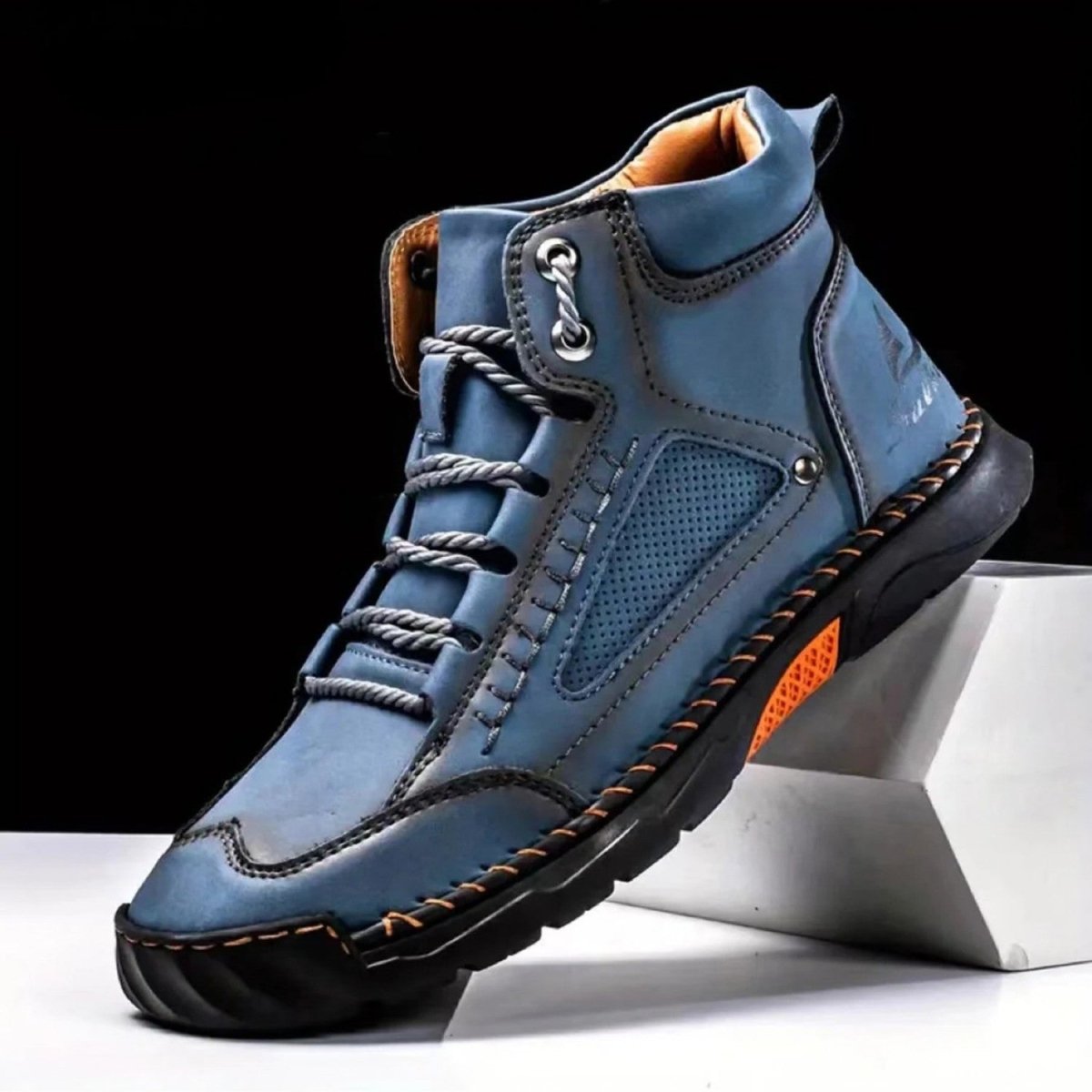 Comfortable and Stylish Boots for Men - Barefoot Shoes - Wild Eye Vision