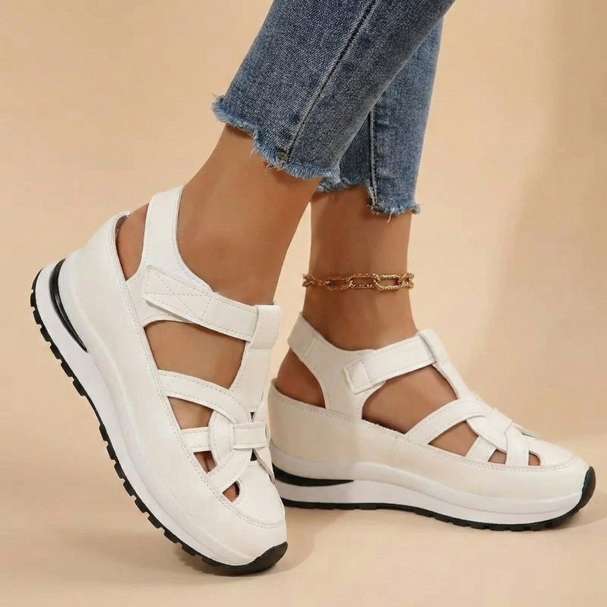 Comfortable Women’s Walking Sandals - Walking Shoes - Wild Eye Vision
