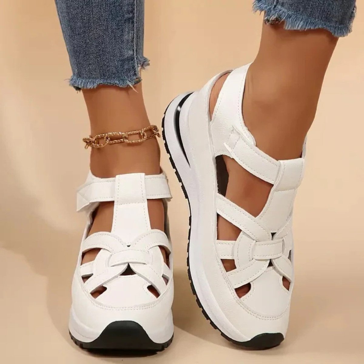 Comfortable Women’s Walking Sandals - Walking Shoes - Wild Eye Vision