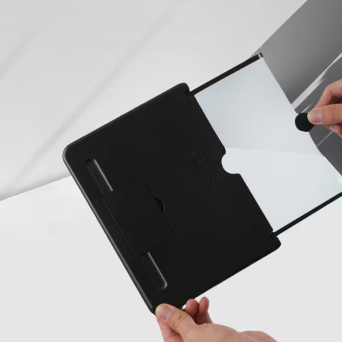 Portable Smartphone Screen Magnifier - Screen Magnifier - Wild Eye Vision